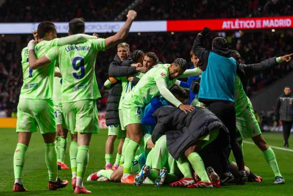 Lewandowski’s Hat-Trick Lifts Barcelona as Real Madrid Slip in La Liga Title Race | MirrorLog